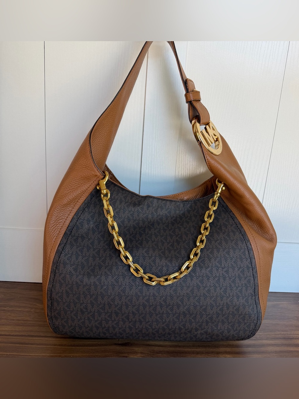 Michael Kors Fulton Large Shoulder Bag